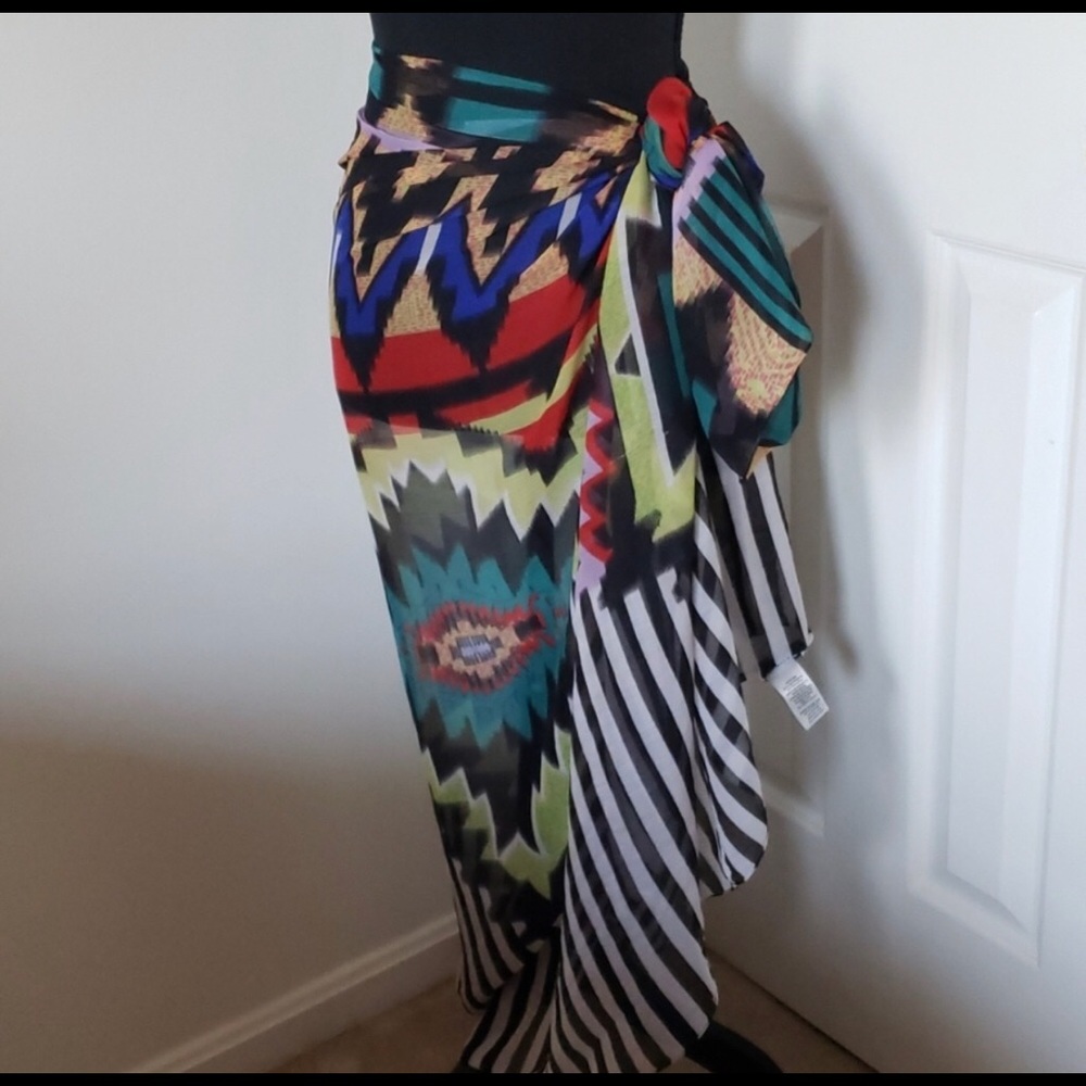 NWOT Aztec Infinity Scarf 🤍 - Picture 5 of 5